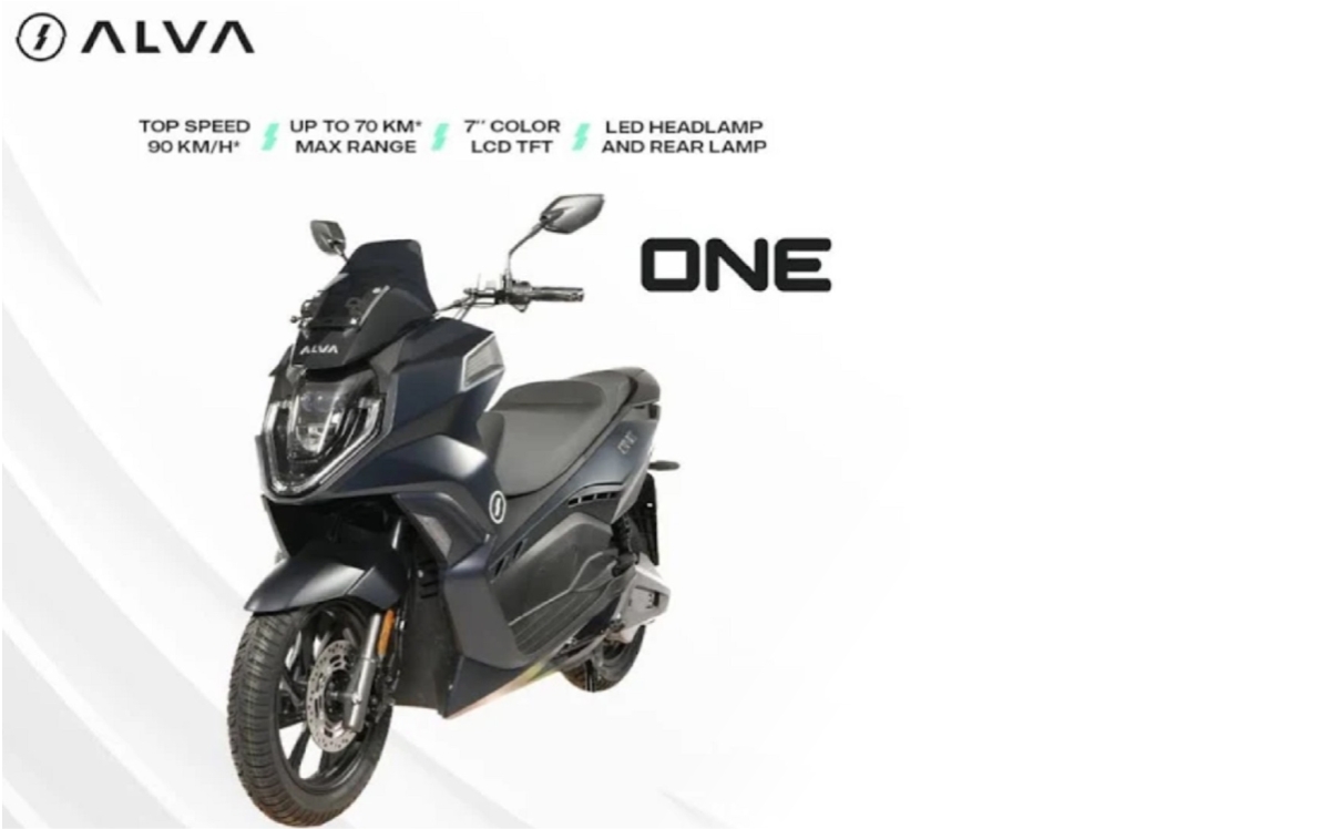 Motor listrik Alva One warna hitam dengan desain modern