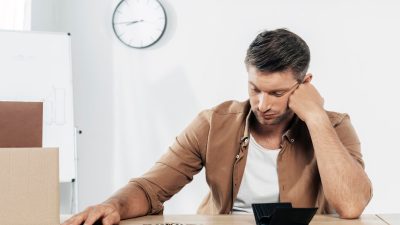 Fenomena Jebakan Pinjaman Online di Indonesia, Awas Jangan Terlilit!