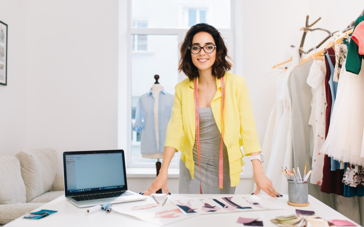 Ilustrasi bisnis fashion Freepik Lookstudio