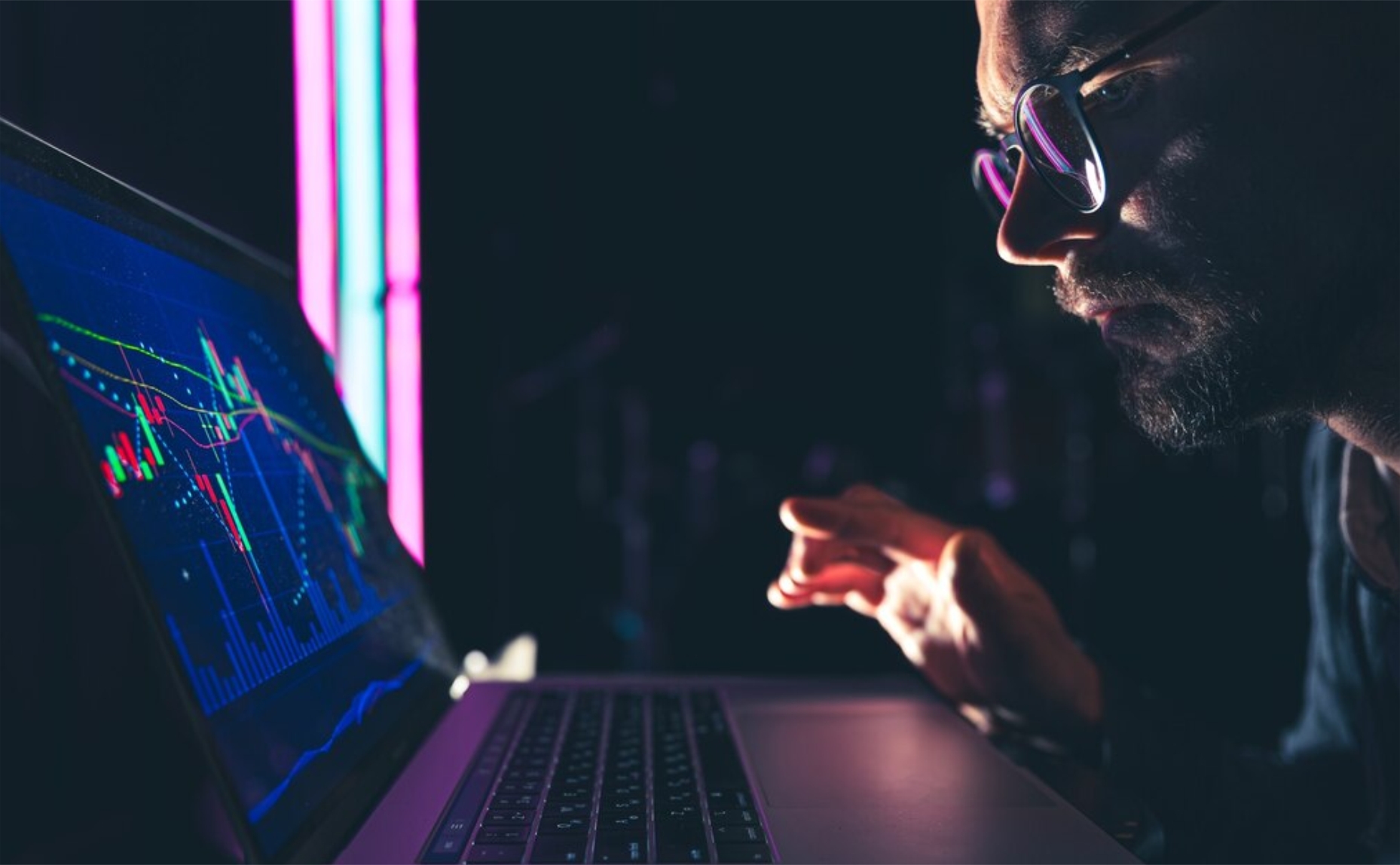 Rekomendasi investasi di tahun 2025 Freepik pvproductions