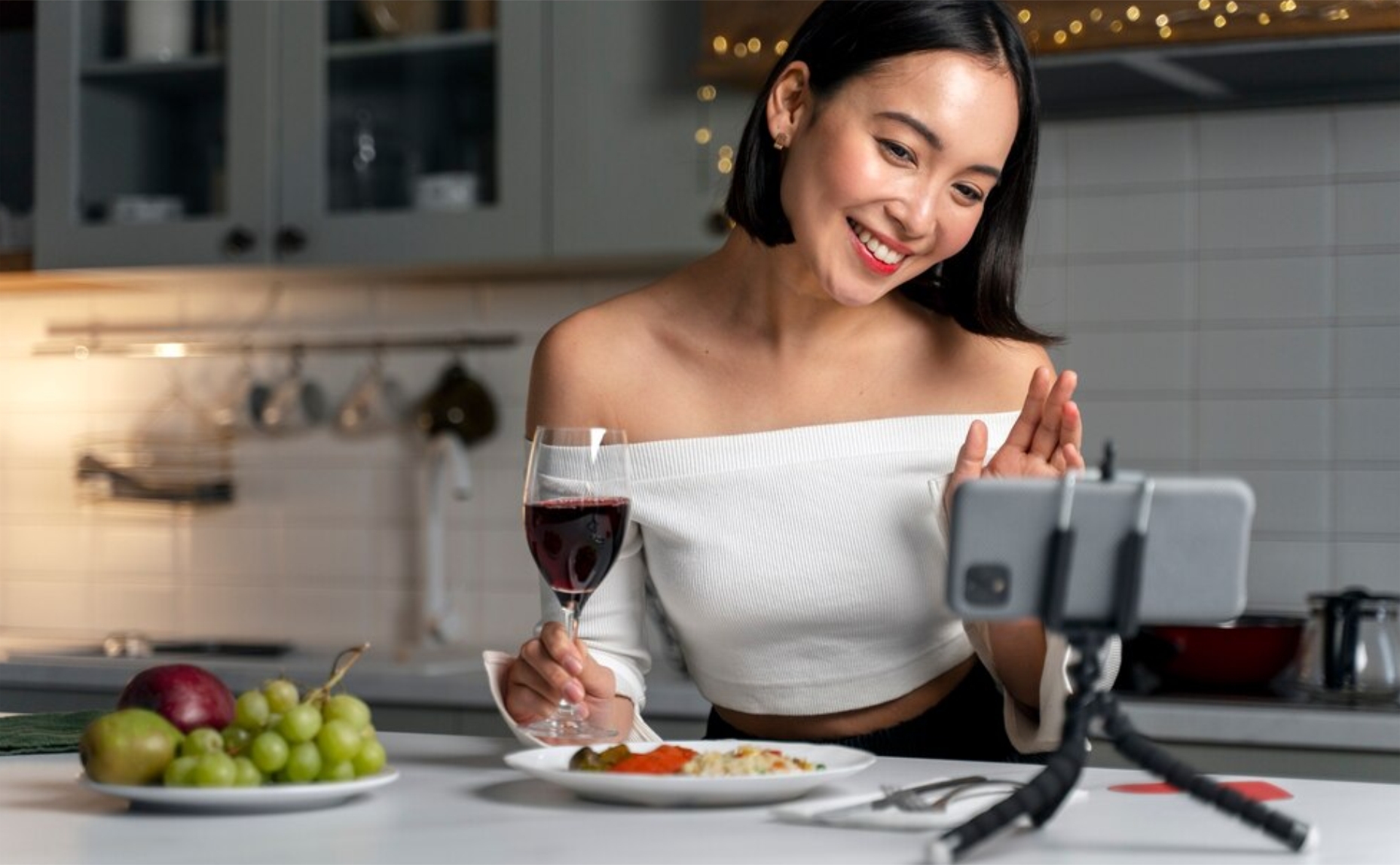 Ilustrasi shopee food affiliate Freepik
