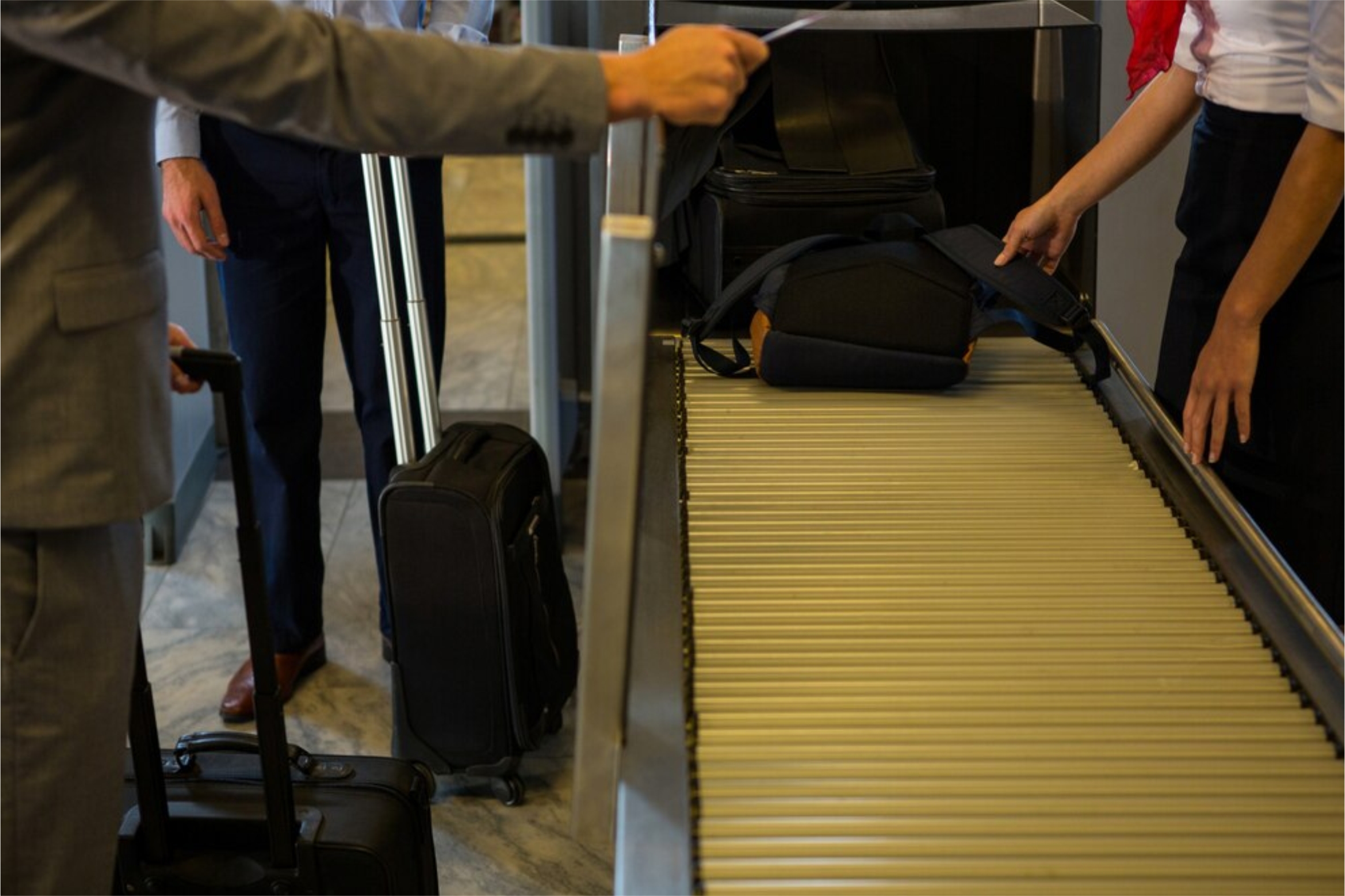 Ilustrasi cara agar koper tidak masuk bagasi bandara Freepik wavebreakmedia_micro